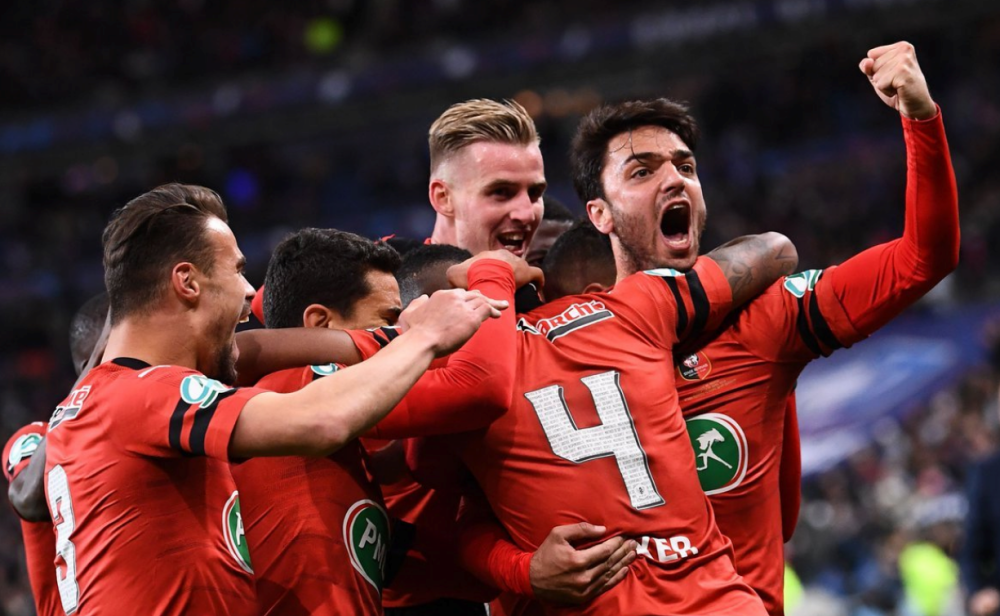 九游-关于里程碑夜！瓦伦西亚调整名单，法甲转会期刷纪录，质疑声仍在，资深球员宣示担当的信息-九游